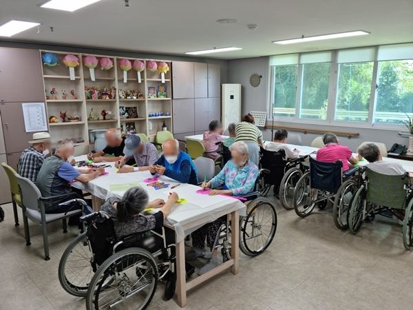 비비드 컬러 파리채 만들기~! (미술활동 프로그램)